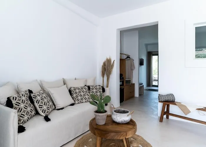 Parea - Adults Only 4*